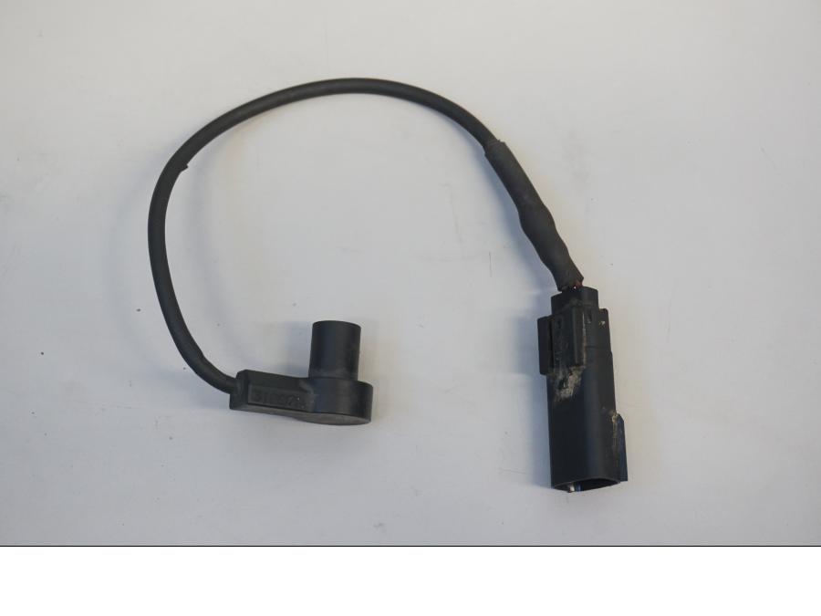 Baksidan på Sidostödsbrytare från en H-D Touring Road King Classic FLHRCI -2008 motorcykel.