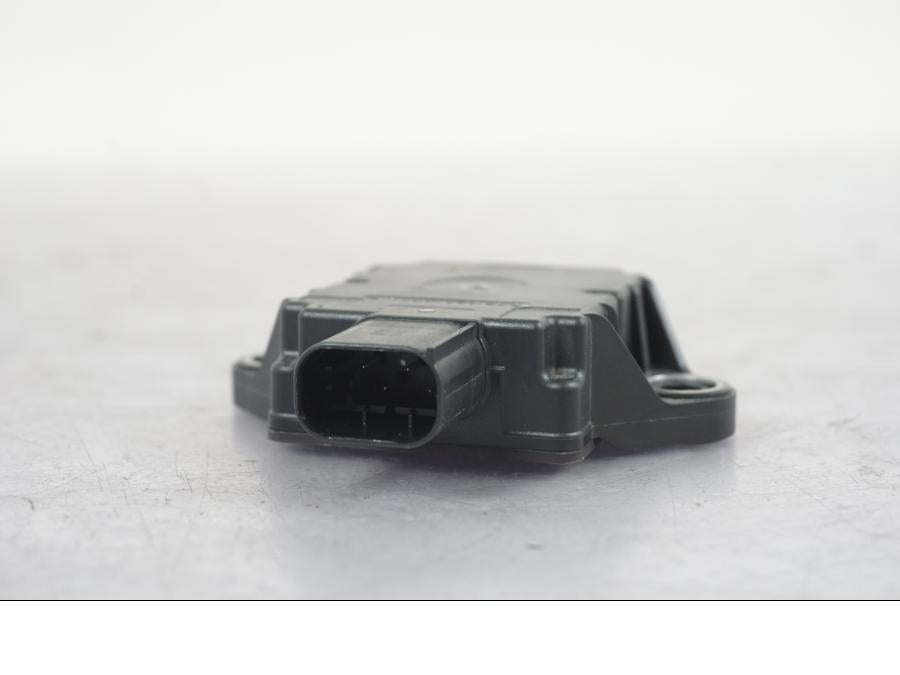 Baksidan på Sensor från en Triumph Tiger 1200 -2018 motorcykel.