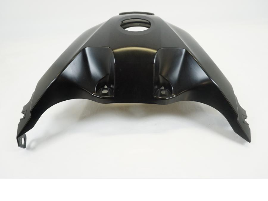 Vänster sida på Bensintankskåpa från en Yamaha XSR 900 -2016 motorcykel.