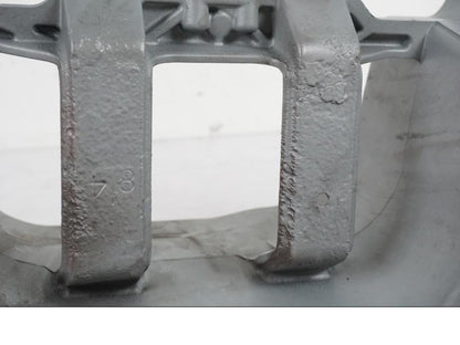 Extrabild2 på Oljetank från en H-D Softail FXCW Rocker -2008 motorcykel.