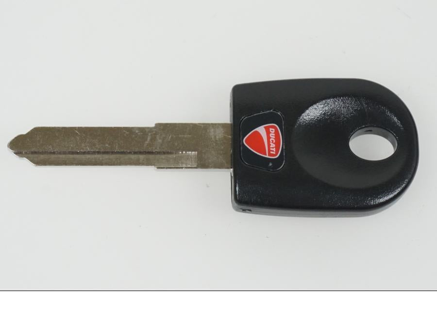 Baksidan på Nyckel från en Ducati 848 EVO -2013 motorcykel.