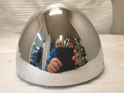 Höger sida på Strålkastarhus från en Suzuki VL 1500 -2006 motorcykel.