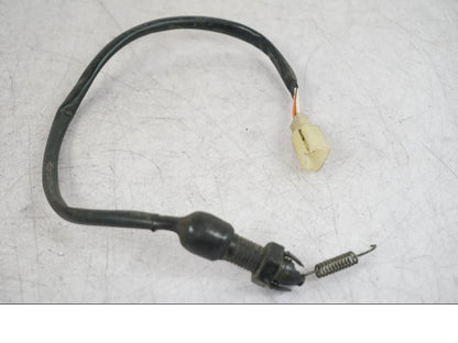 Baksidan på Bromsljuskontakt från en Suzuki VZ 800 -2000 motorcykel.