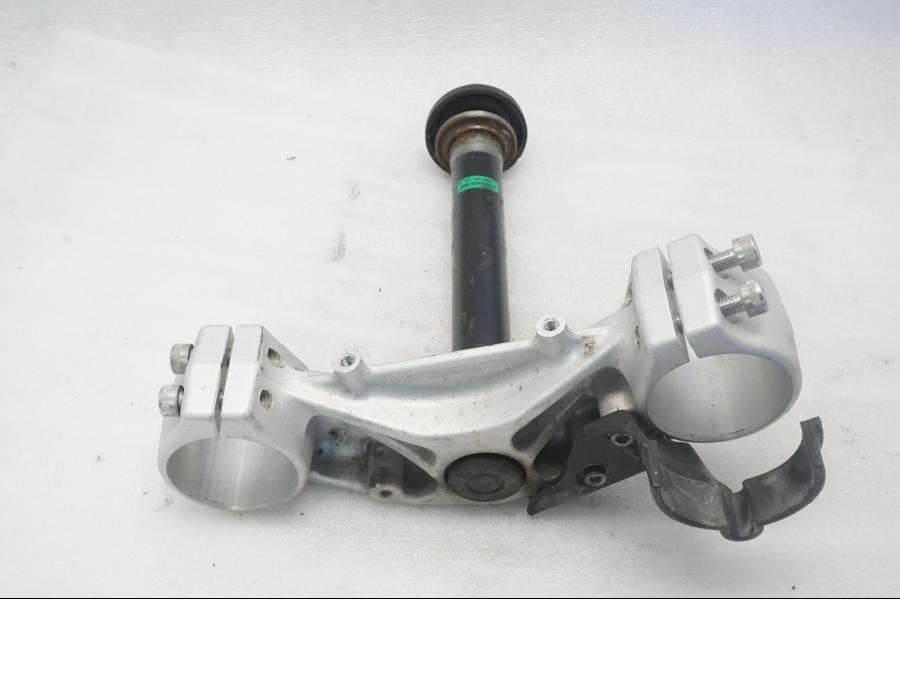 Baksidan på Gaffelkrona från en KTM 125 Duke -2015 motorcykel.