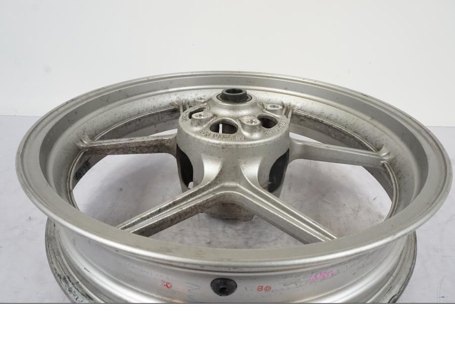 Extrabild1 på Fälg från en Kawasaki ER-6F -2010 motorcykel.