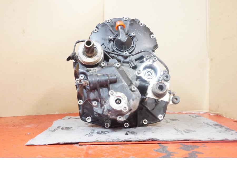 Höger sida på Växellåda från en BMW R 1200 GSA -2017 motorcykel.