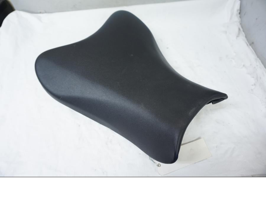 Framsidan på Sadel från en Suzuki GSX-R 1000 -2008 motorcykel.