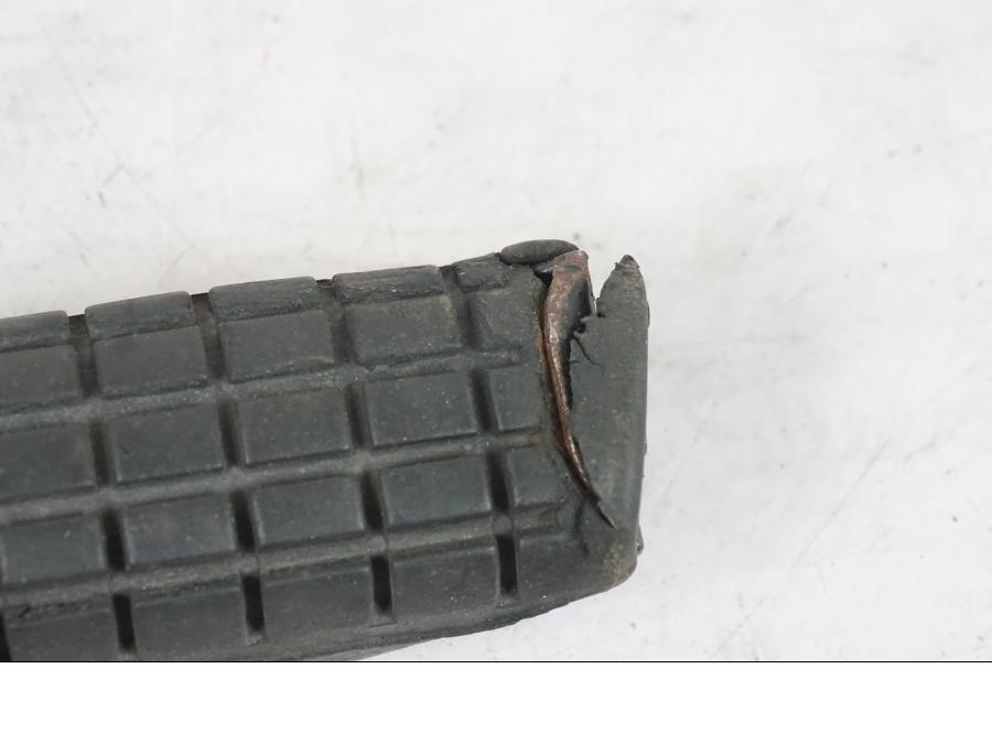 Baksidan på Fotpinne från en Honda CBR 1000 F -1989 motorcykel.