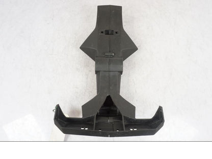 Snett uppifrån på Skylthållare från en Kawasaki Z 900 -2018 motorcykel.