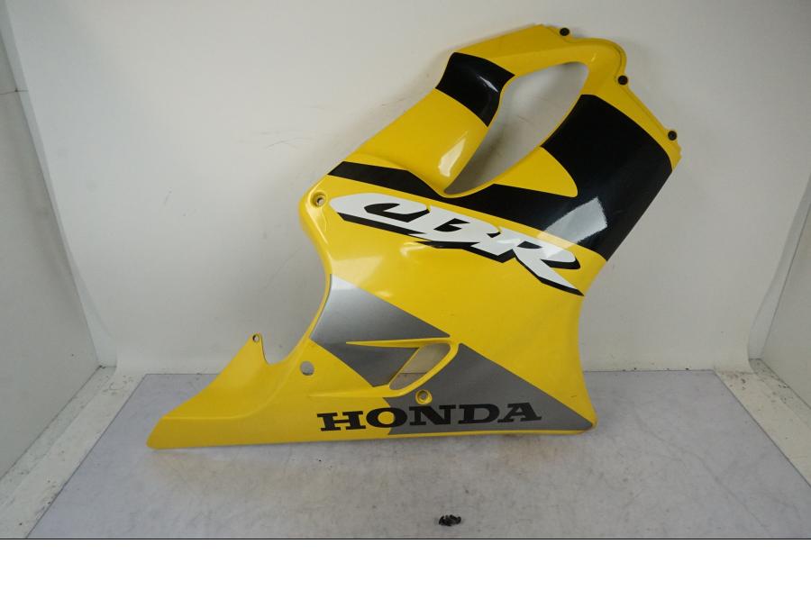 Framsidan på Sidkåpa från en Honda CBR 600 F -2001 motorcykel.