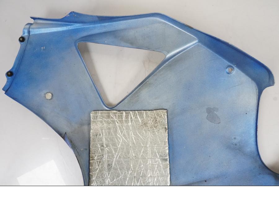 Extrabild3 på Sidkåpa från en Honda CBR 900 RR -2003 motorcykel.