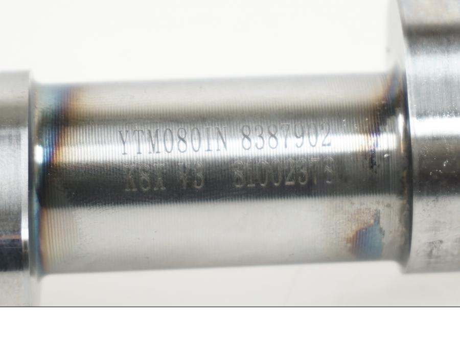 Snett uppifrån på Kamaxel från en BMW F 850 GS -2019 motorcykel.