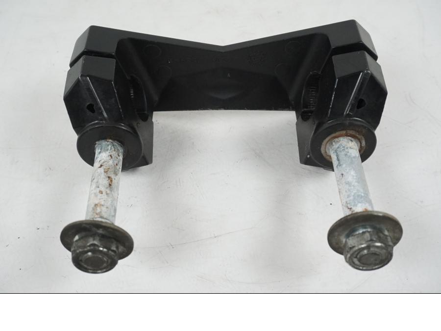 Snett uppifrån på Styrfäste från en Kawasaki Z 750 -2006 motorcykel.