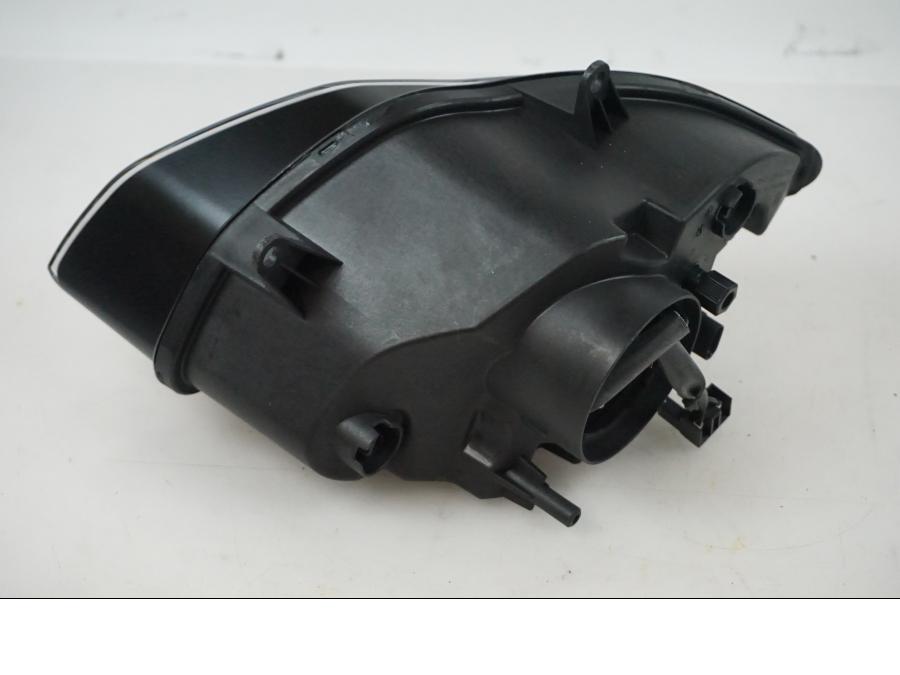 Snett uppifrån på Strålkastare från en BMW K 1200 RS -2008 motorcykel.