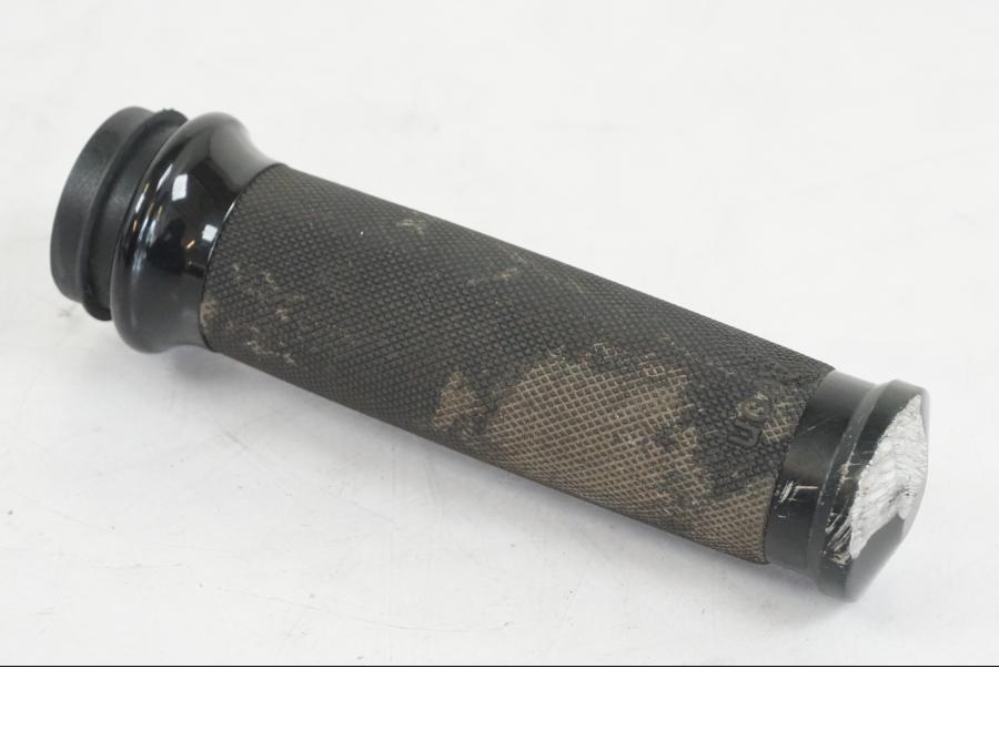 Framsidan på Gasrulle från en H-D Street Glide FLHX -2012 motorcykel.