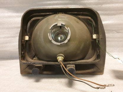 Vänster sida på Strålkastare från en Suzuki GSX 400 -1983 motorcykel.