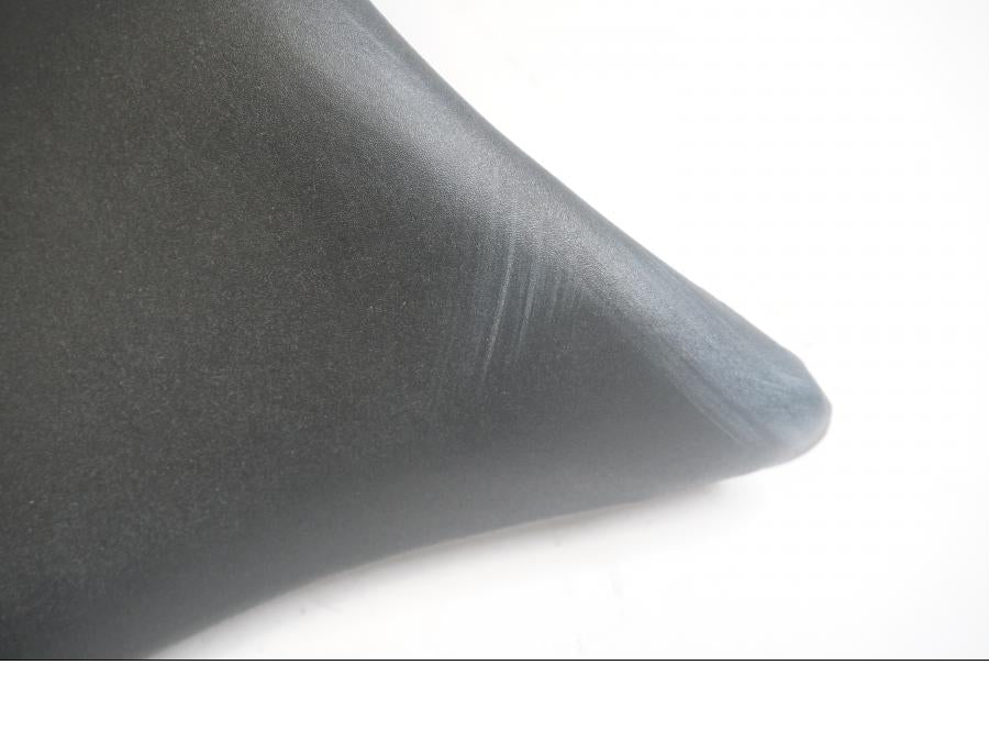 Höger sida på Sadel från en Yamaha YZF 1000 R1 -2001 motorcykel.