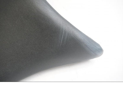 Höger sida på Sadel från en Yamaha YZF 1000 R1 -2001 motorcykel.