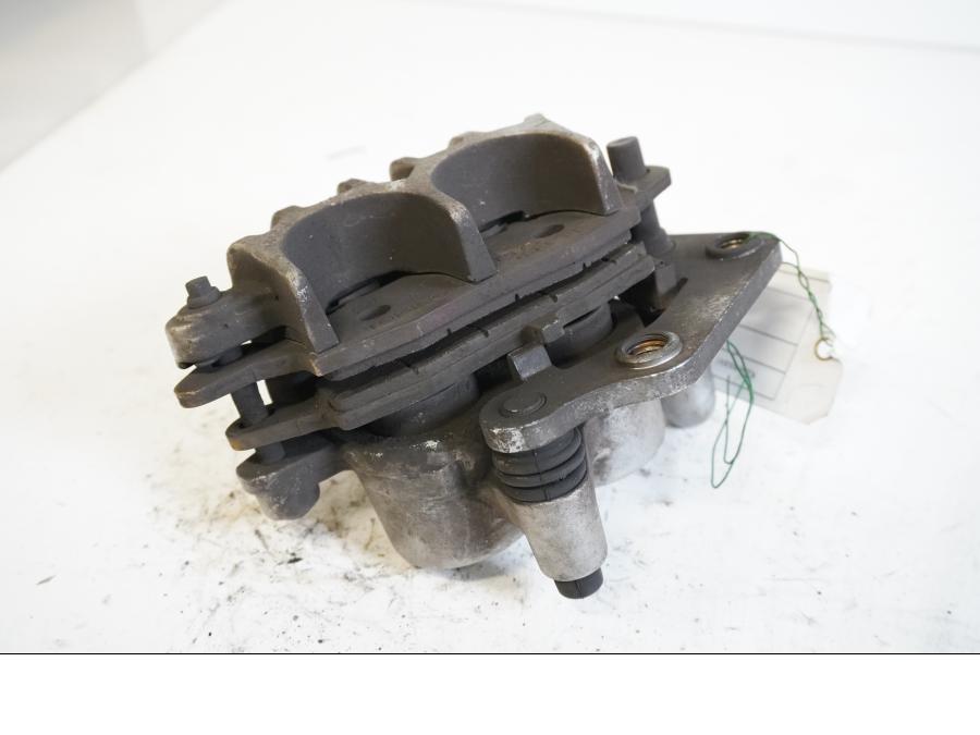 Höger sida på Bromsok från en Kawasaki VN 1500 Classic Tourer -2001 motorcykel.