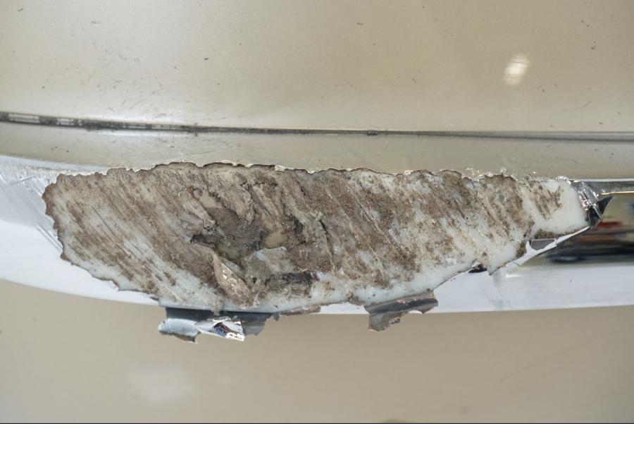 Snett uppifrån på Sidoväska från en BMW K 1200 LT -2004 motorcykel.