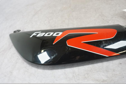 Baksidan på Bakvinge från en BMW F 800 R -2018 motorcykel.