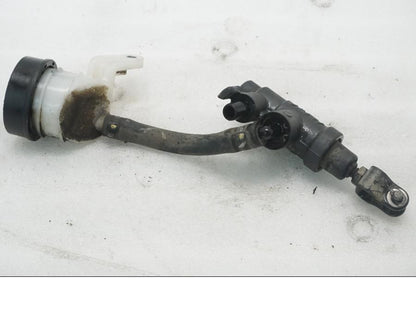 Framsidan på Bromshuvudcylinder från en BMW R 1200 GSA -2017 motorcykel.