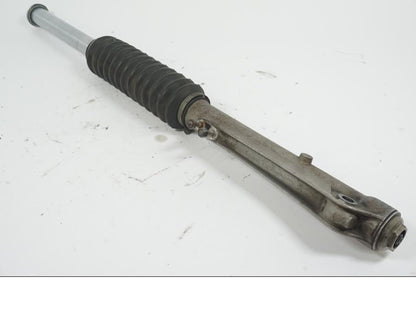 Framsidan på Gaffelben från en BMW R 60 -1971 motorcykel.