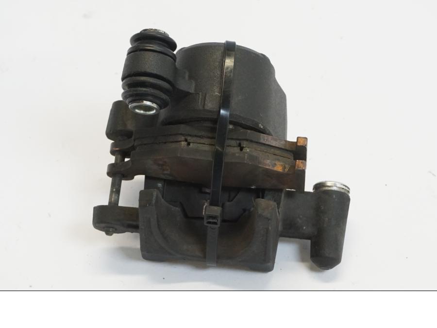 Snett uppifrån på Bromsok från en Suzuki GSX 1300 R -2008 motorcykel.