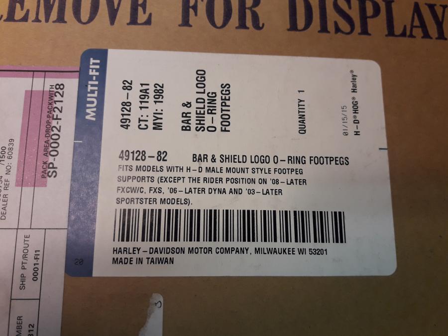 Baksidan på Fotpinne från en H-D Sportster 1200 XL1200C -2014 motorcykel.