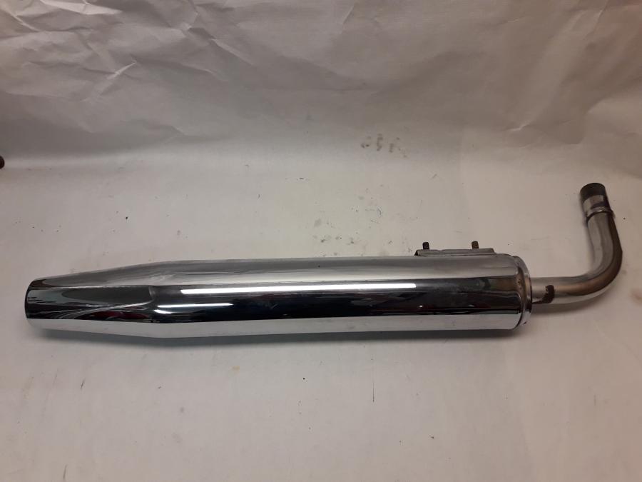 Framsidan på Ljuddämpare från en Kawasaki VN 1600 -2003 motorcykel.