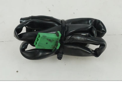 Baksidan på Sidostödsbrytare från en Honda CBR 1000 -2005 motorcykel.