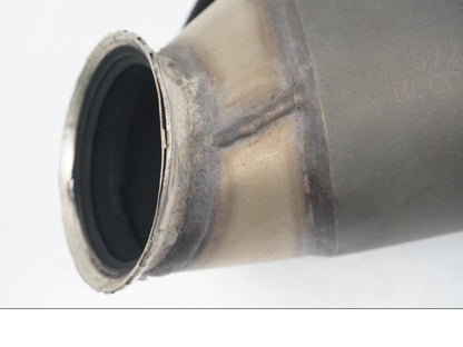 Extrabild4 på Ljuddämpare från en Ducati Hyperstrada -2013 motorcykel.