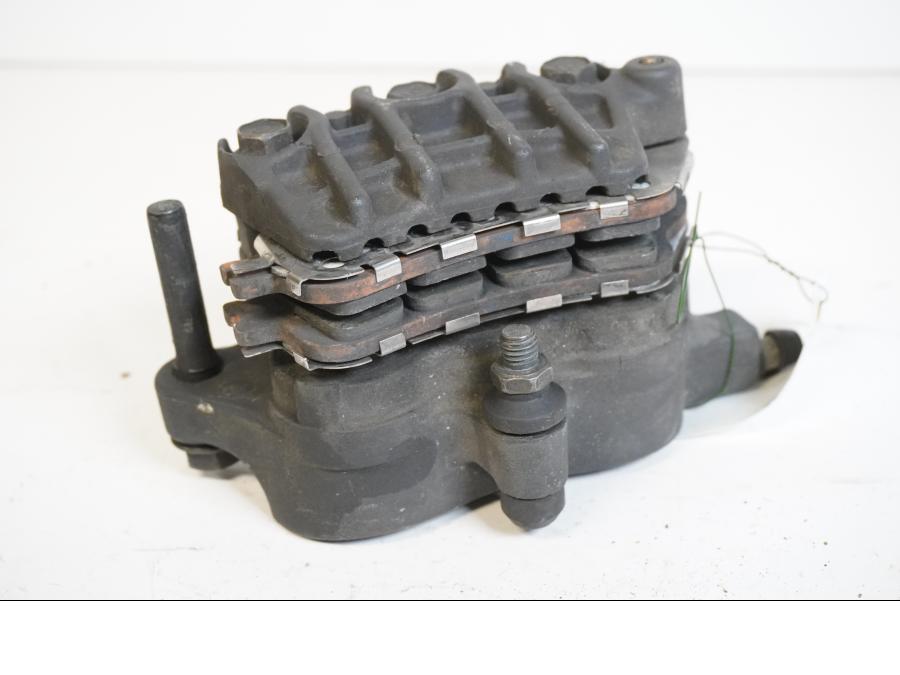 Höger sida på Bromsok från en Honda CBR 1100 XX -2001 motorcykel.