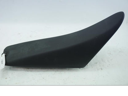 Framsidan på Sadel från en Husaberg FS 650 E -2004 motorcykel.