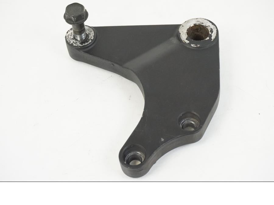 Framsidan på Bromsoksfäste från en Kawasaki VN 1500 Mean Streak -2002 motorcykel.