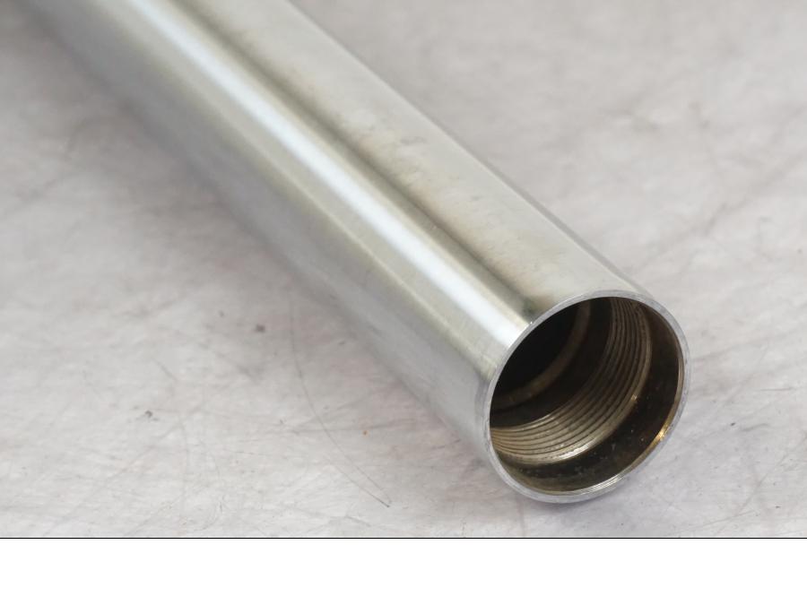 Vänster sida på Gaffelben från en Yamaha RD 350 LC YPVS -1983 motorcykel.