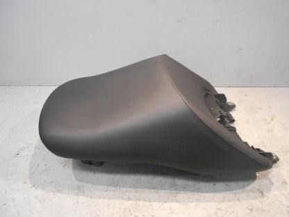 Framsidan på Sadel från en BMW K 1600 -2015 motorcykel.