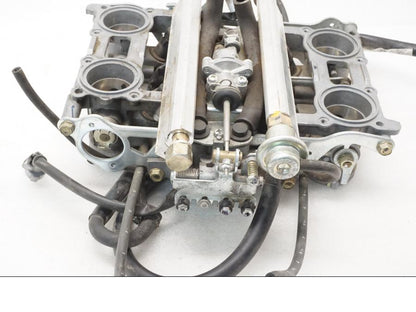 Baksidan på Spjällhus från en Honda VFR 800 -2000 motorcykel.