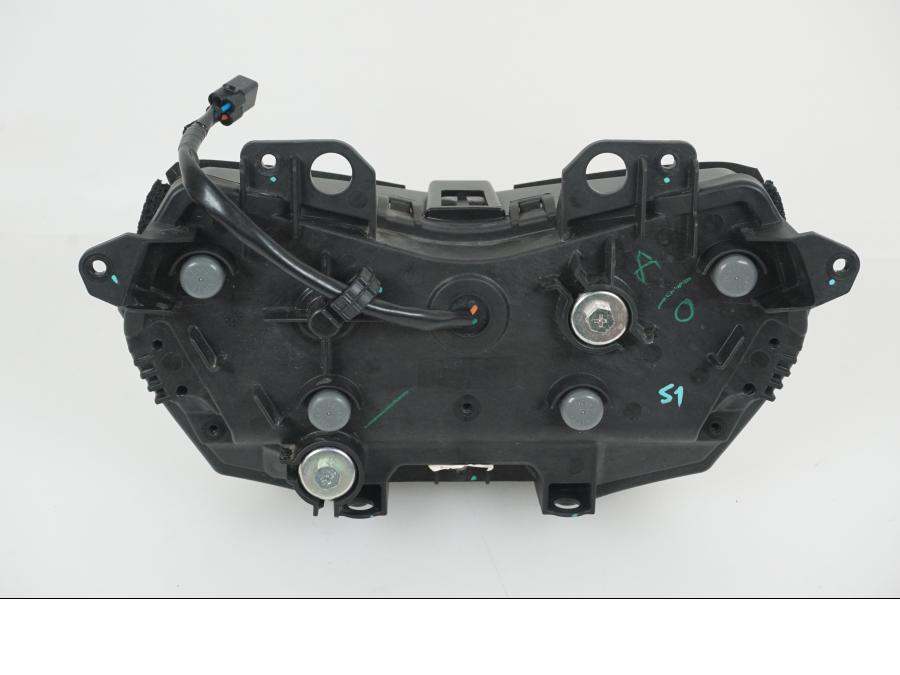 Vänster sida på Strålkastare från en Kawasaki Z 650 ABS -2021 motorcykel.