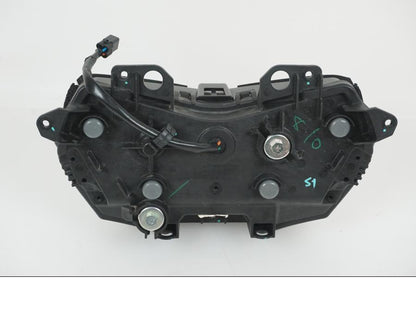 Vänster sida på Strålkastare från en Kawasaki Z 650 ABS -2021 motorcykel.