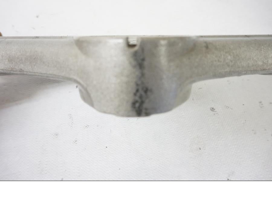 Höger sida på Gaffelkrona från en Honda CBR 900 RR -1997 motorcykel.