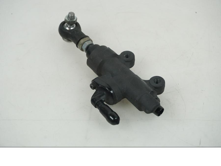 Baksidan på Bromshuvudcylinder från en Honda CBR 1000 -2005 motorcykel.