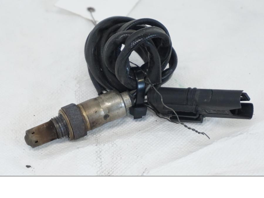 Framsidan på Lambdasond från en BMW K 1600 -2015 motorcykel.