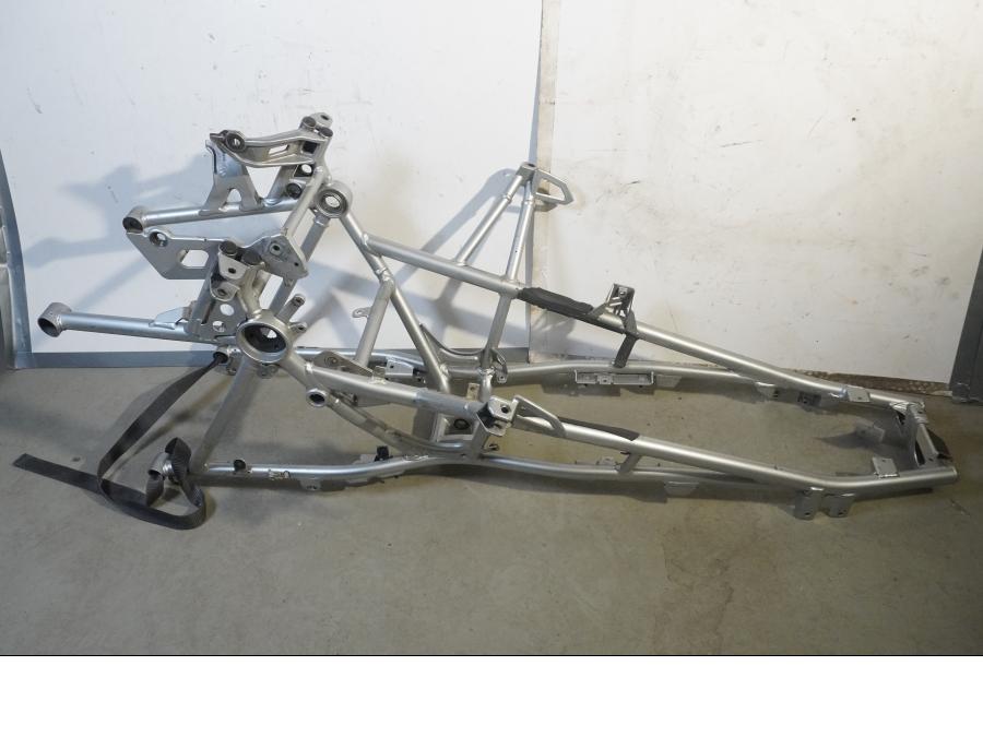 Baksidan på Bakram från en BMW R 1200 GS -2007 motorcykel.