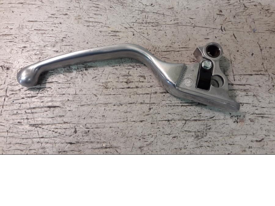 Baksidan på Kopplingsgrepp från en H-D Touring Road King FLHR/I -2012 motorcykel.