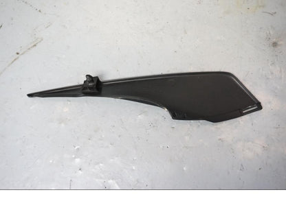 Baksidan på Sidopanel från en Honda CBR 1000 RR -2009 motorcykel.