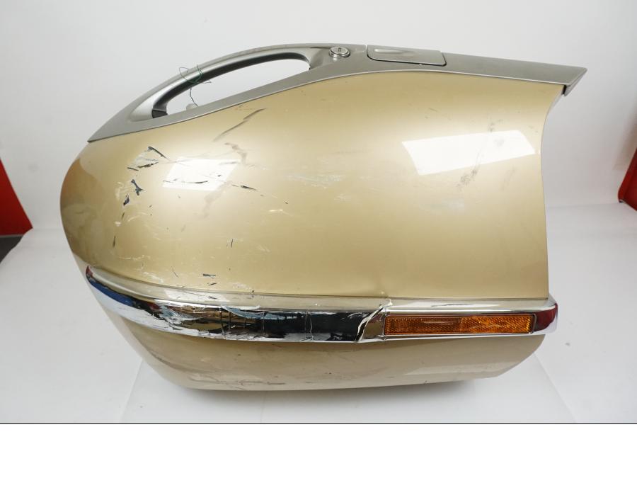 Höger sida på Sidoväska från en BMW K 1200 LT -2004 motorcykel.