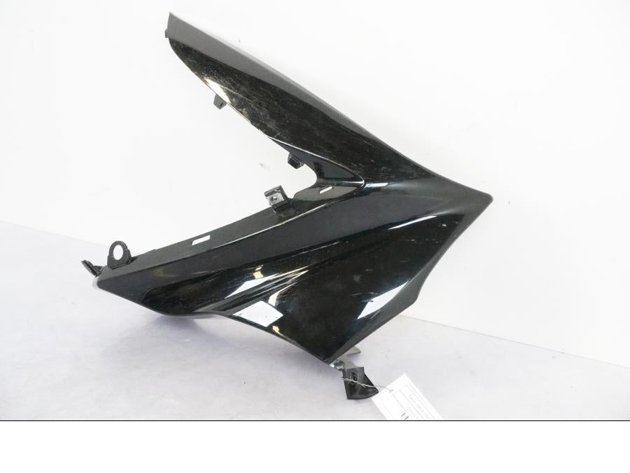 Vänster sida på Toppkåpa från en Suzuki GSX-R 1000 -2008 motorcykel.