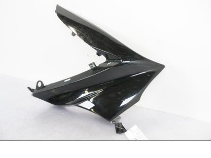 Vänster sida på Toppkåpa från en Suzuki GSX-R 1000 -2008 motorcykel.