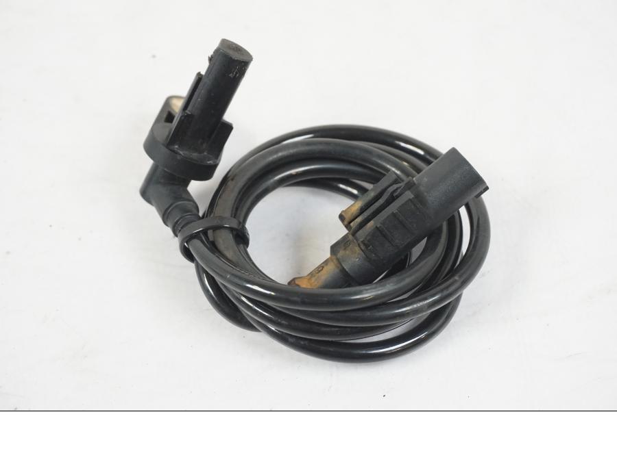 Framsidan på ABS givare från en Kawasaki ER-6F -2010 motorcykel.